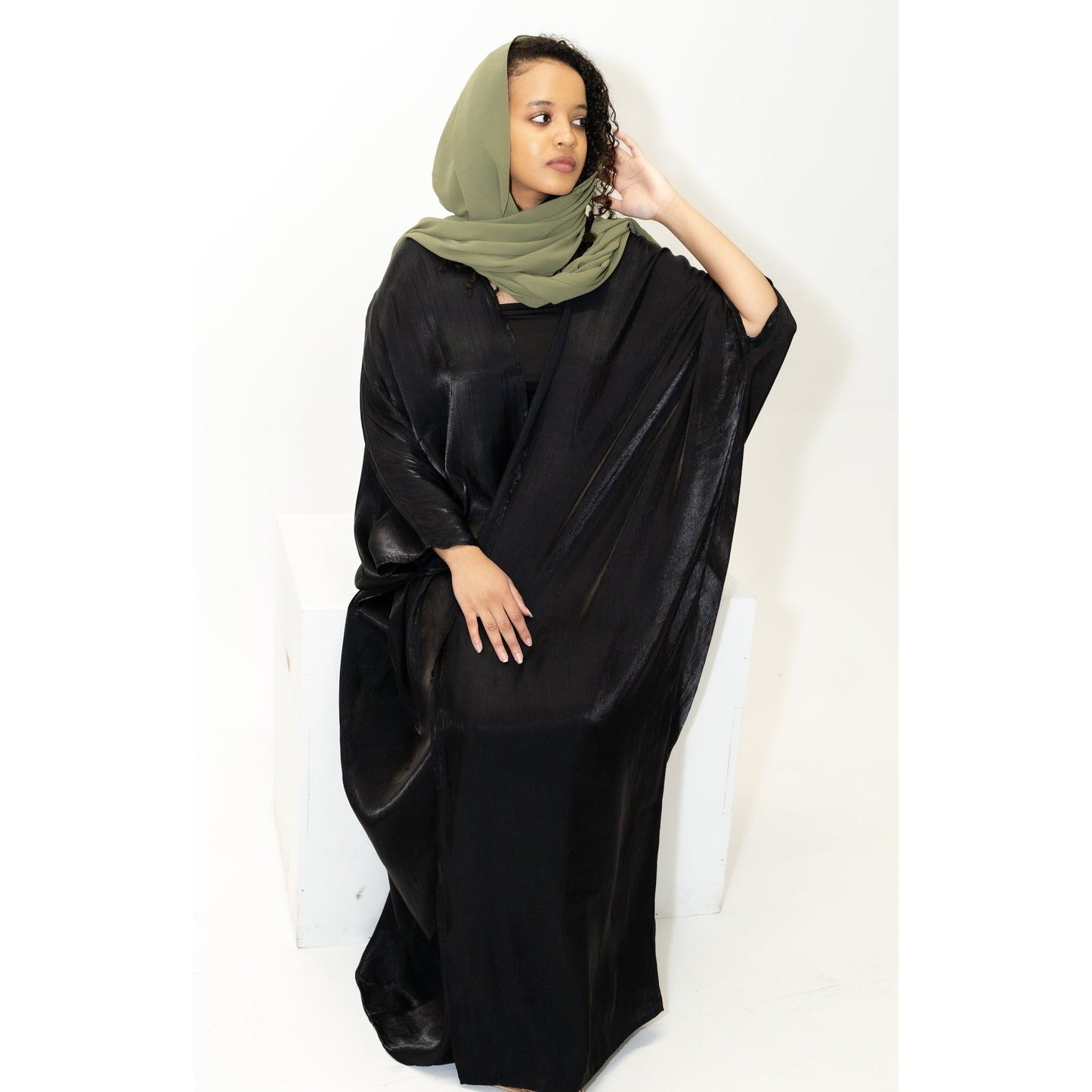 Onyx Abaya