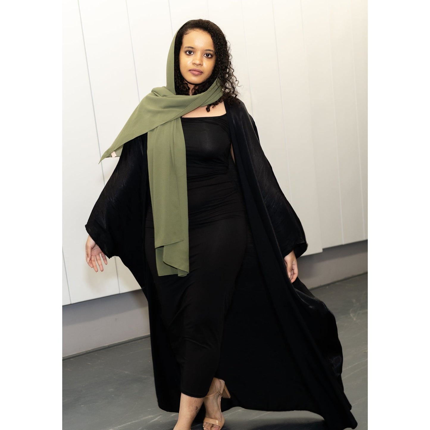 Onyx Abaya